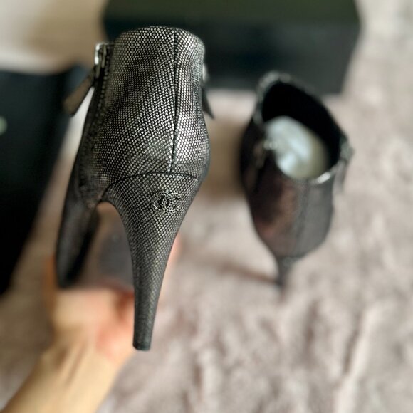 Metallic Ankle Boot by Chanel with Interlocking CC Logo EU38.5 (US 7.5) - Picture 6 of 6